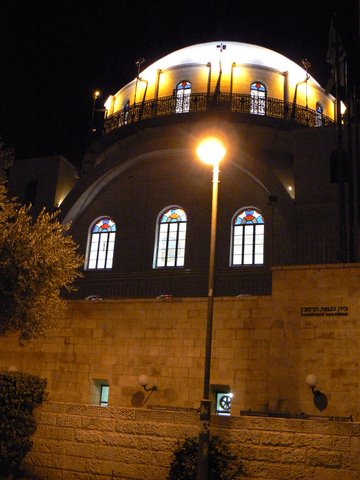 014 synagóga Churva v noci