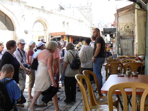 037 kavárna na rohu Via Dolorosa